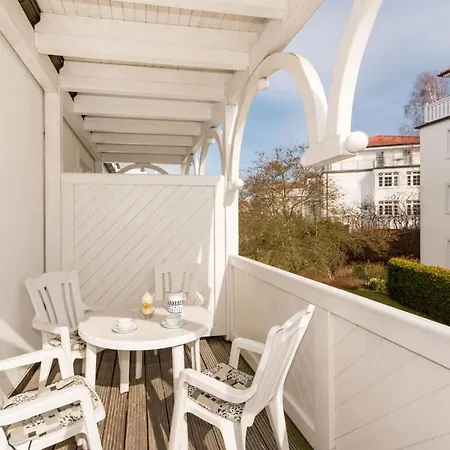 6 In Isabell Tatil Evi Binz